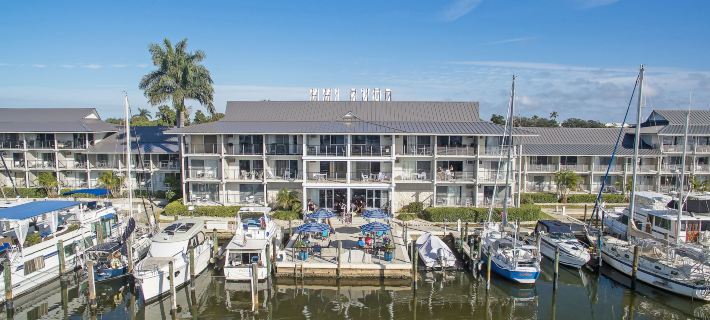 Cove Inn on Naples Bay Hotels in Naples