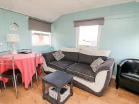 Chalet 95 Hotel di Tirymynach