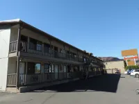 The Virginian Motel