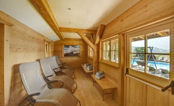 Ruster Resort