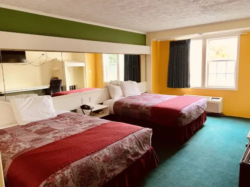 Holiday Lodge - Greensboro/Lake Oconee Hotels in Greene County