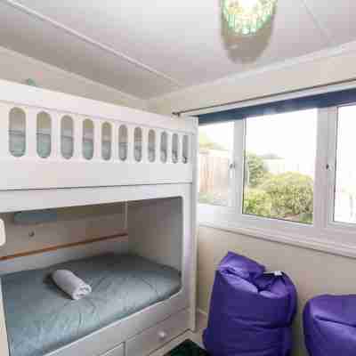 White Rabbit, Cross Lane Rooms