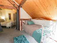 5 Cliff Lane - Pet friendly