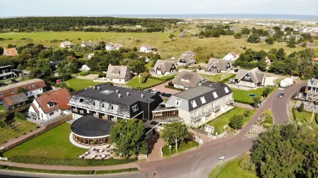 Hotel Nes Отели в г. Nes