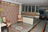 Inter Plaza Hotel