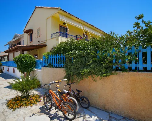 Kalypso Studios & Apartments Hotels in Sami