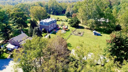 Woolverton Inn Отели в г. Хантердон