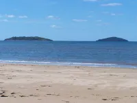 Ocean International Hotel - Beach