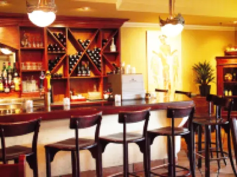 Elite Hotel -Downtown Center- "Ski & Northern Light Tour" "Hot Spring Tour "Long-Term stay" Hotels in Whitehorse