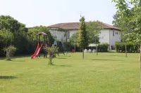 Agriturismo Fattoria Corte Roeli Hotels in San Pietro in Casale