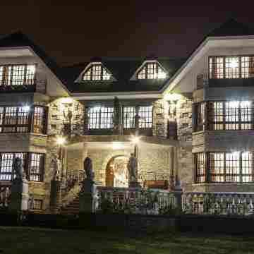 Hotel Antoyana Hotel Exterior