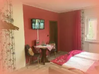 Antjes Schmankerlhotel Und Restaurant Hotels in Kulmain
