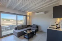 Aegean Apartments - Marina & Chios Island View