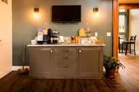 Rest, a Boutique Hotel - breakfast