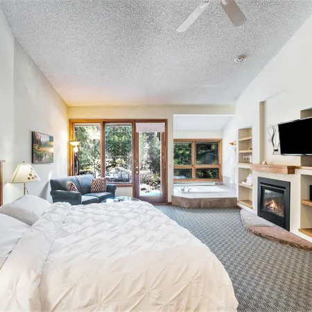 Boulder Brook on Fall River