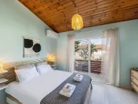 Laranca Oneiro Seaside Villa Hotels in Perivolia