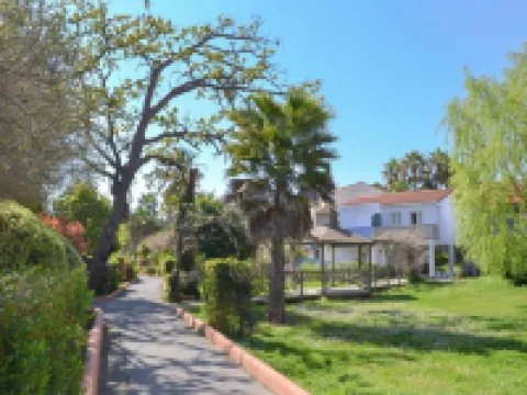 Malibu Village Hotels in Canet-en-Roussillon