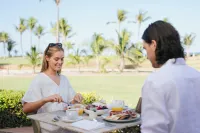 Cable Beach Club Resort & Spa - breakfast