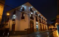 Altipacha Ayacucho Hotel Hotels near Casa del Retablo