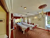 The Hand Hotel Hotels in Llantysilio