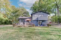 파이어 피트와 카약 있음, 호숫가 오리온 타운쉽 홈!