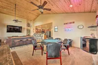 Deck & Views: Dog-Friendly Cabin in Show Low! - Pet friendly