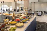 Cali Resort & Spa by Louis Hotels - Frühstück
