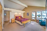 Unique Mountain Escape w/ 2 Decks < 2 Mi to Skiing - Wi-Fi
