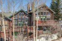 Jackson Condo w/ Fireplace < Half Mi to Snow King! - 3-Star