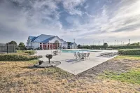 Shop & Dine: Fort Worth Condo w/ Racetrack Views! - Condos