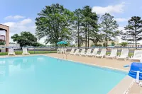 Days Inn by Wyndham Wilson Hotels in Wilson