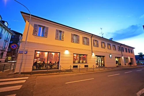 Amalia Bakery Home Hotels in Gallarate