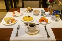 جولدن تاور بينييروس باي فينيكس أوتايز