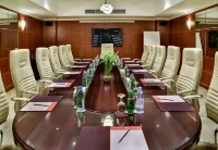 Ramada by Wyndham Continental Jeddah - salle de sport