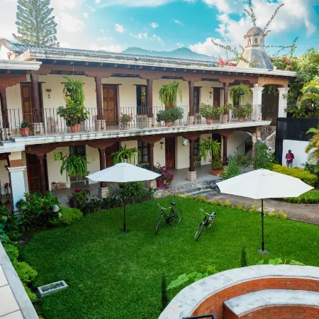 Hotel Cacique Real