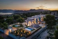 Cavos Boutique Homes