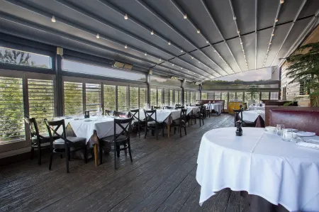 DoubleTree by Hilton Bristol South - Cadbury House Отели рядом с достопримечательностью «Clevedon Pier and Heritage Centre»