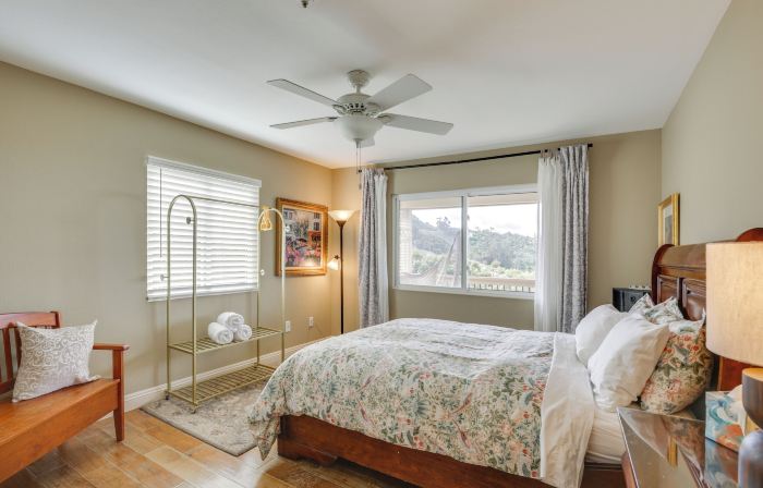 Hot Tub + Balcony: Rainbow Retreat Near Wineries!