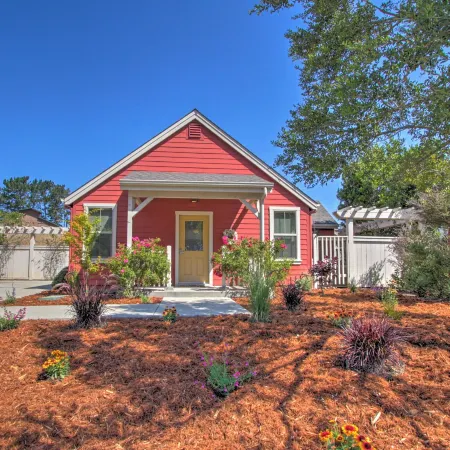 Serene Bungalow-Style Home in Point Reyes Station!
