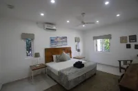 Castaway Lodge Hotels in Anse aux Pins