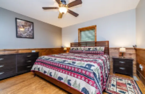 DEVILS LAKE ESCAPE -NEW OWNERS!!  SLEEPS 12 -8 BEDS WALK TO THE PARK