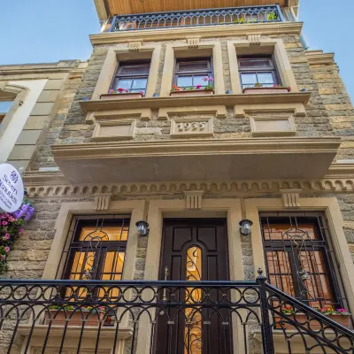 Seven Beauties Hotel Spa Restaurant, Old City Baku Hotels near Flame Towers