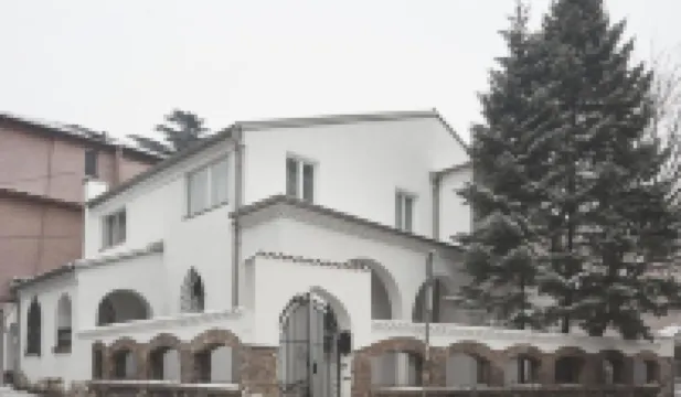 การ์นิ โฮเทล ดุม