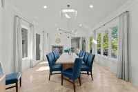 Modern Masterpiece by Avantstay Waterfront + Private Dock