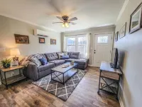 Serene Pine Tree Meadows Cottage w/ Stunning Views