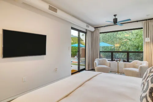 Sundrenched by Avantstay Pool, Mins to Old Town