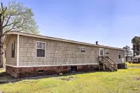 Updated Home Near Neuse River Fishing and Boating - 3-Star