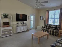 Sandpiper Bay Golf Course. 4 mi to Beach. 3 Bd, 2 ba, New Kitchen,  Pool & More