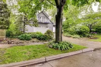 Sheboygan Getaway w/ Deck + on-Site Lake Access! - balcony