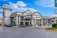 Quality Inn Oak Grove Fort Campbell Hotels in Hopkinsville